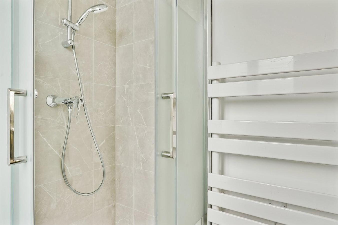 Au Bord Du Canal Apartment